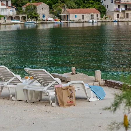 Daire Mirjana Mljet