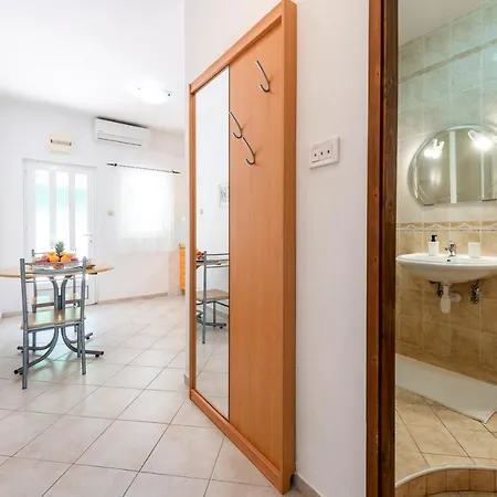 Mirjana Mljet Apartamento *